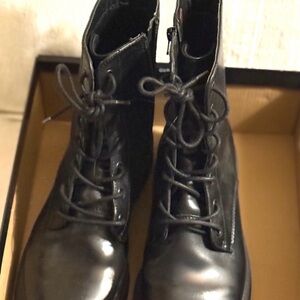 Black Lace-Up Women's Boots